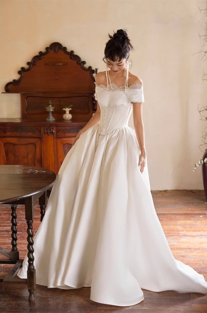 corset medieval wedding dresses Vintage Medieval Wedding Dress Champagne Lace Appliques Tulle A-Line Corset
